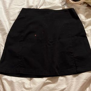 BLACK SKIRT